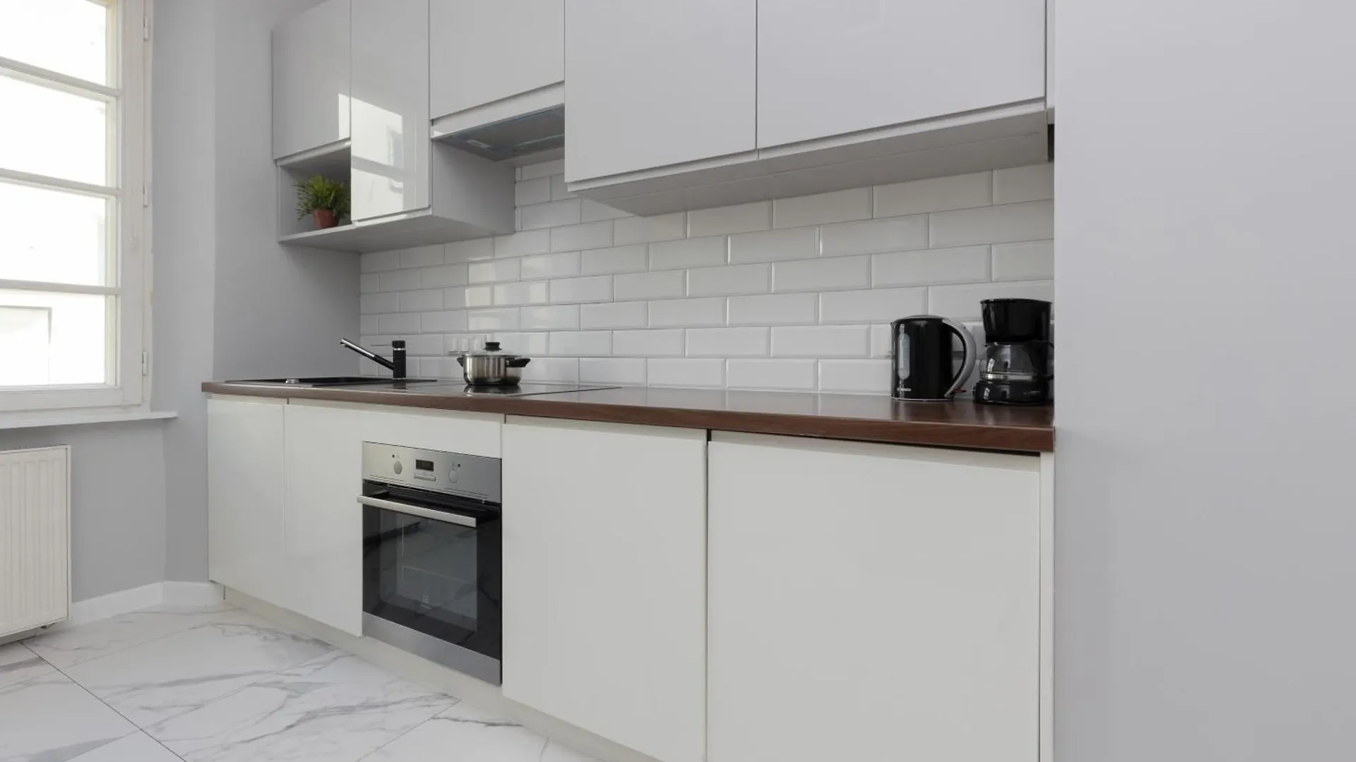 City Center Aparthotel Chmielna By Noclegi Renters Варшава Польша