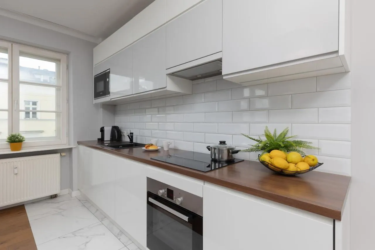 City Center Aparthotel Chmielna By Noclegi Renters Warszawa