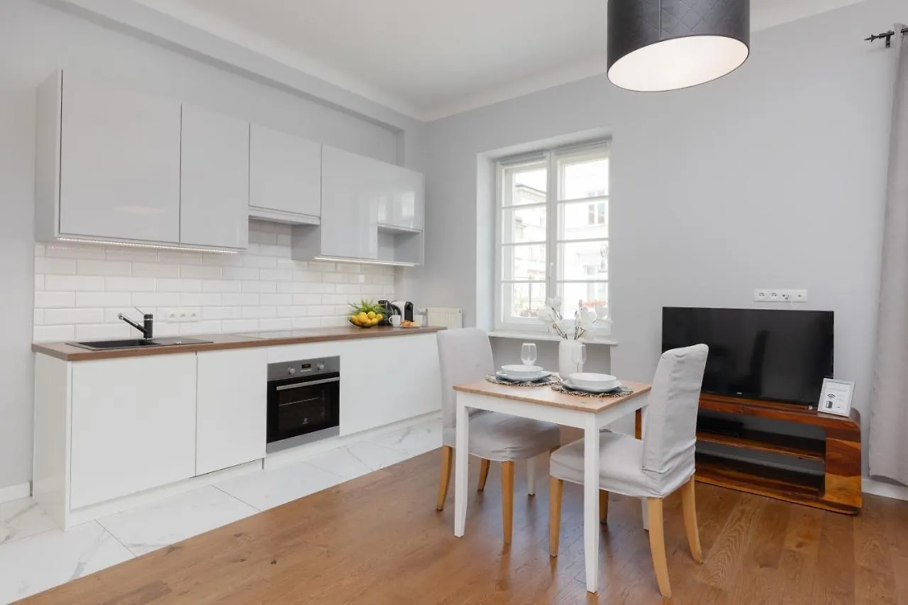 City Center Aparthotel Chmielna By Noclegi Renters Warszawa