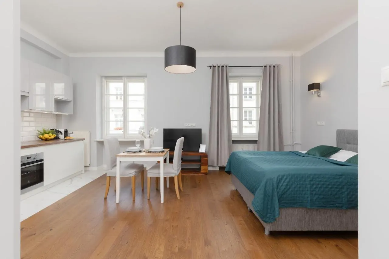 City Center Aparthotel Chmielna By Noclegi Renters Warszawa