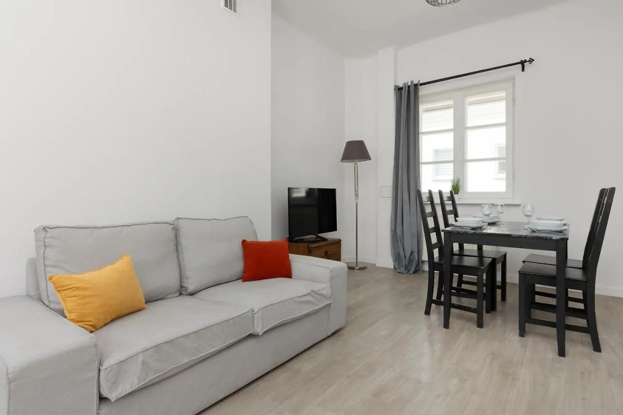 City Center Aparthotel Chmielna By Noclegi Renters Warszawa 0*,