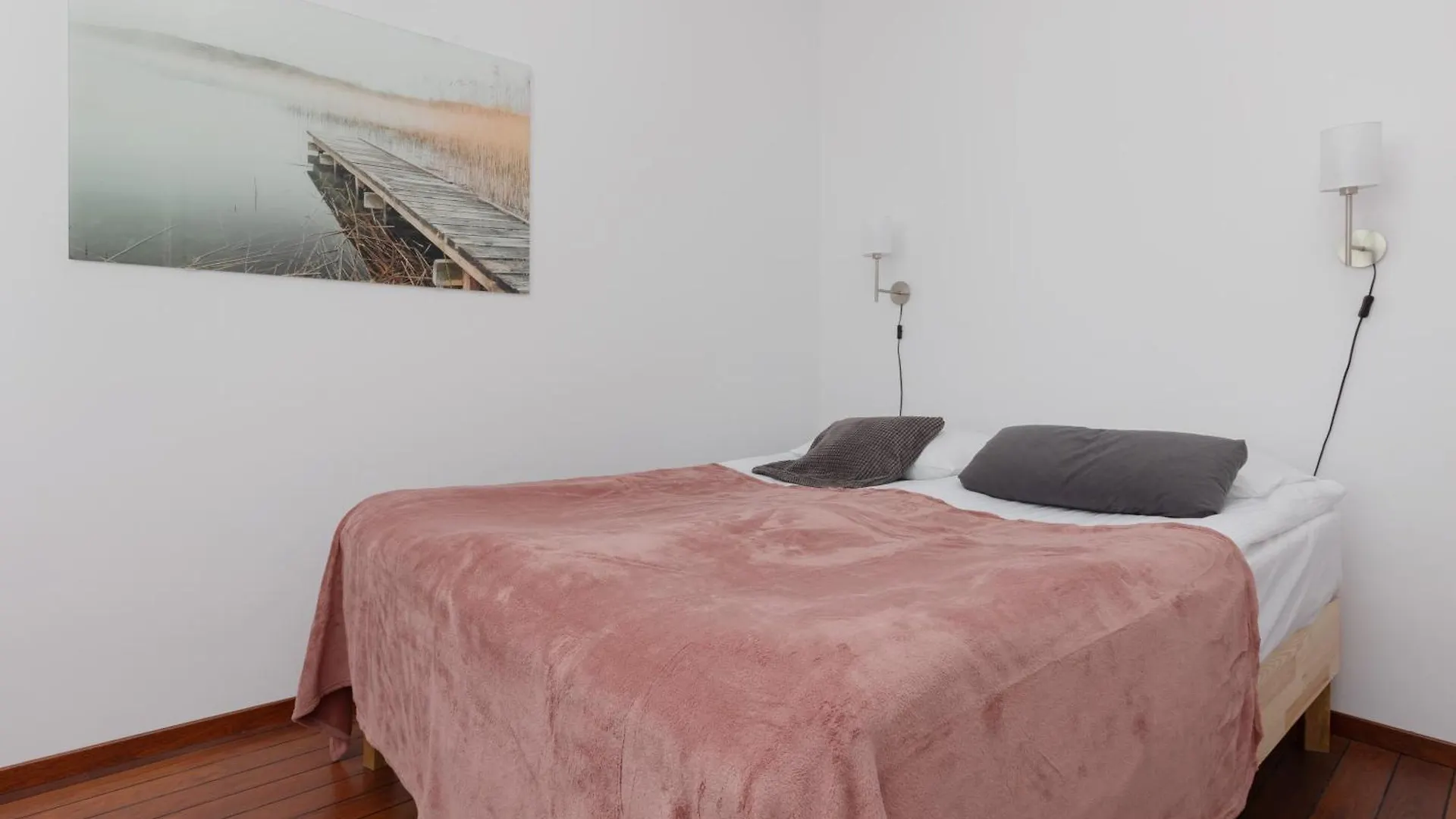City Center Aparthotel Chmielna By Noclegi Renters Warszawa