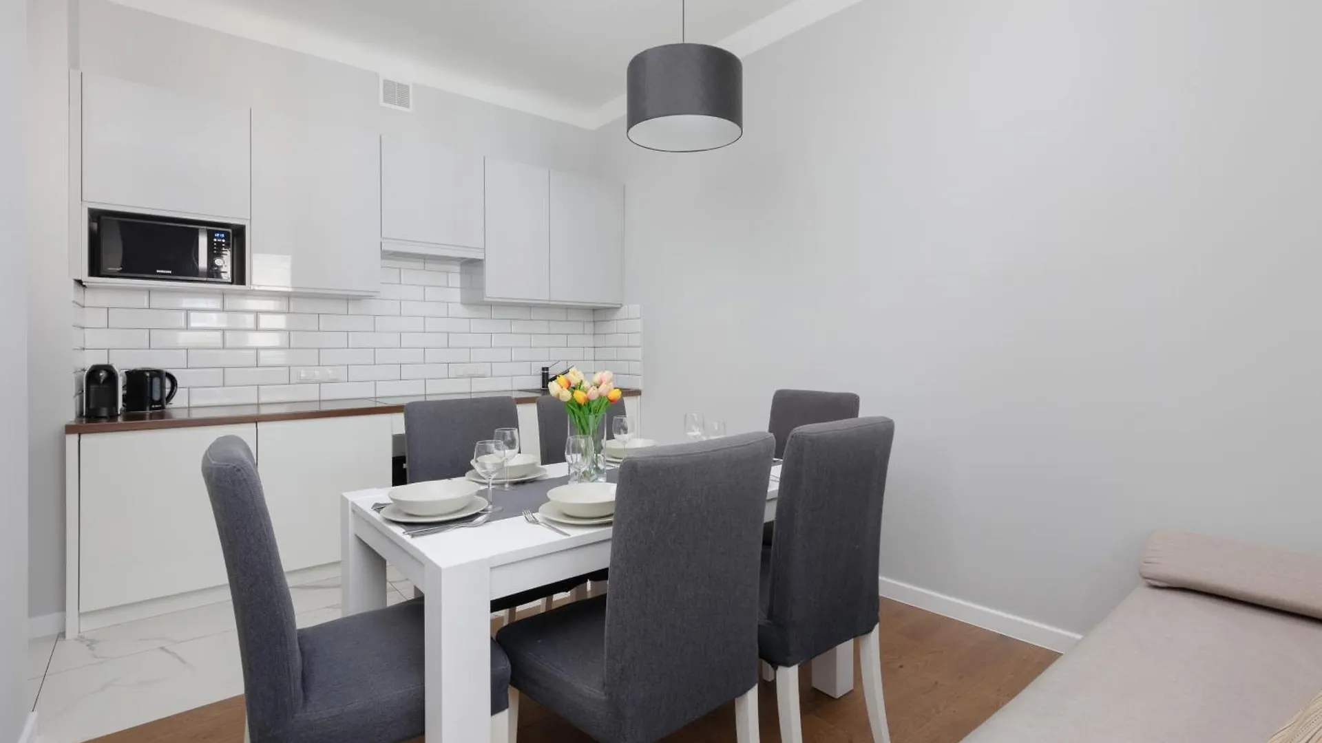 City Center Aparthotel Chmielna By Noclegi Renters 华沙