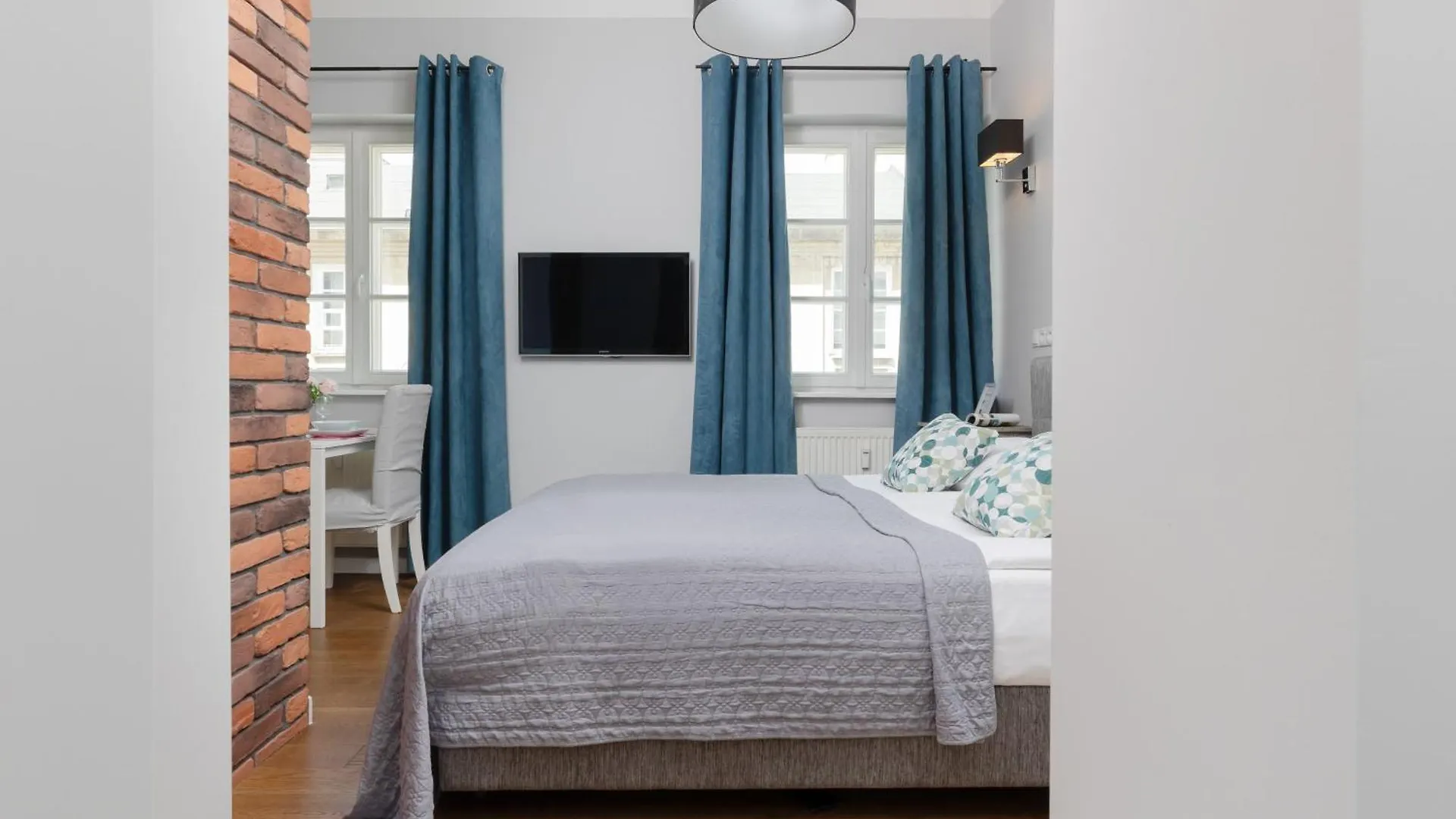 City Center Aparthotel Chmielna By Noclegi Renters 华沙 0*,  波兰