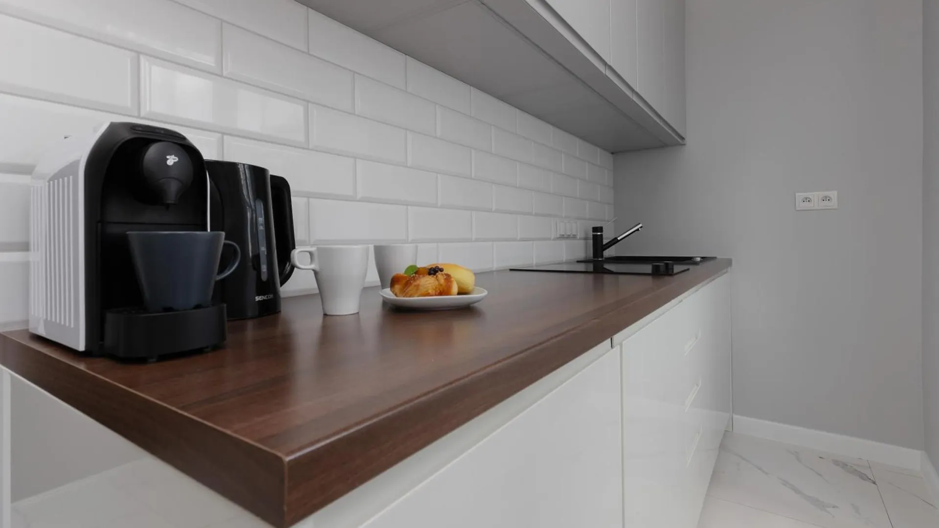 City Center Aparthotel Chmielna By Noclegi Renters Warszawa